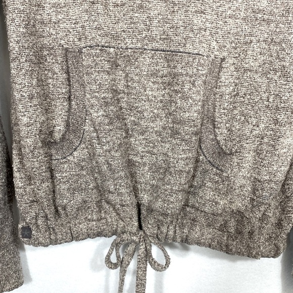 Barefoot Dreams CozyChic Ultra Lite® Funnel Neck Hooded Pullover size medium - Picture 14 of 14